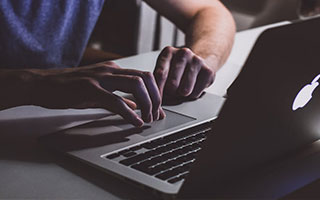 爱游戏全站注册-大连英博客场表现稳健，积分稳步攀升，大连英新科技有限公司