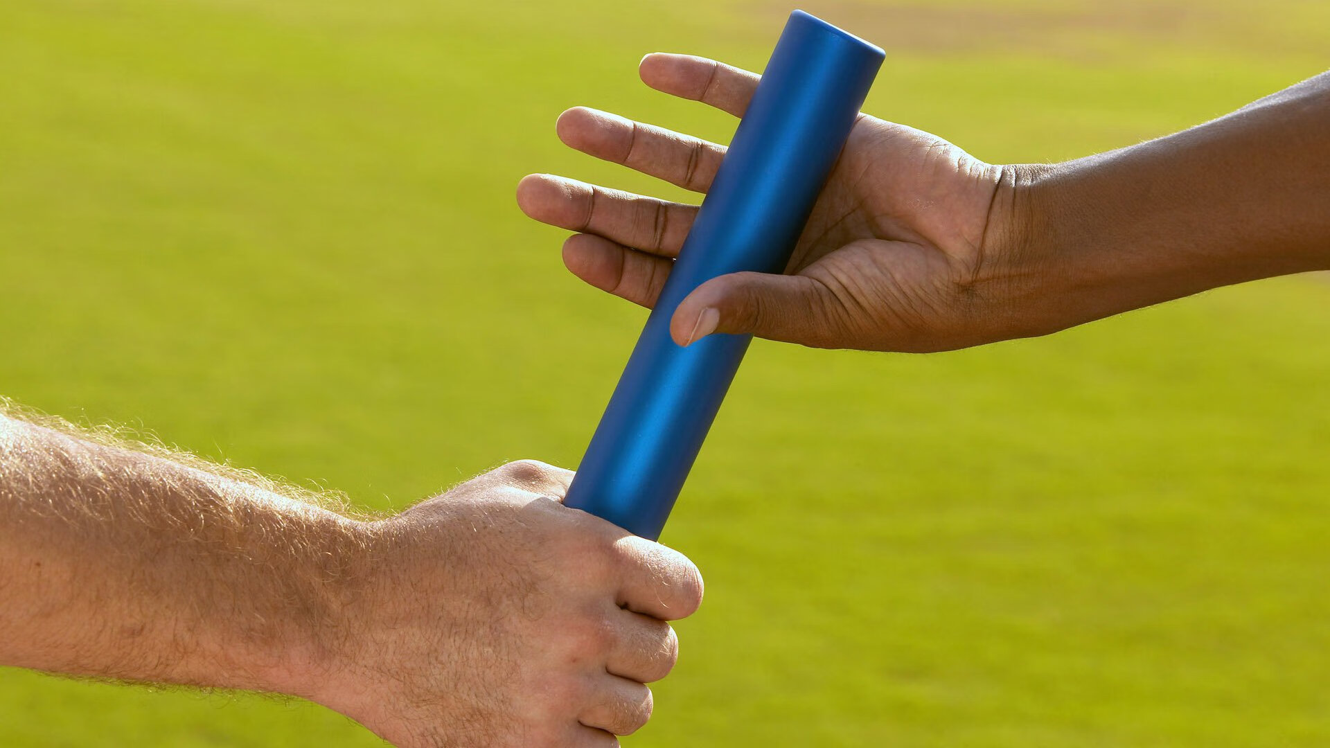 爱游戏在线登录入口-【犯规警示】比赛中最容易忽视的犯规行为分析，犯规程度